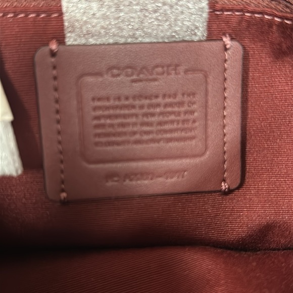 Coach crossbody or handbag new - Picture 7 of 7